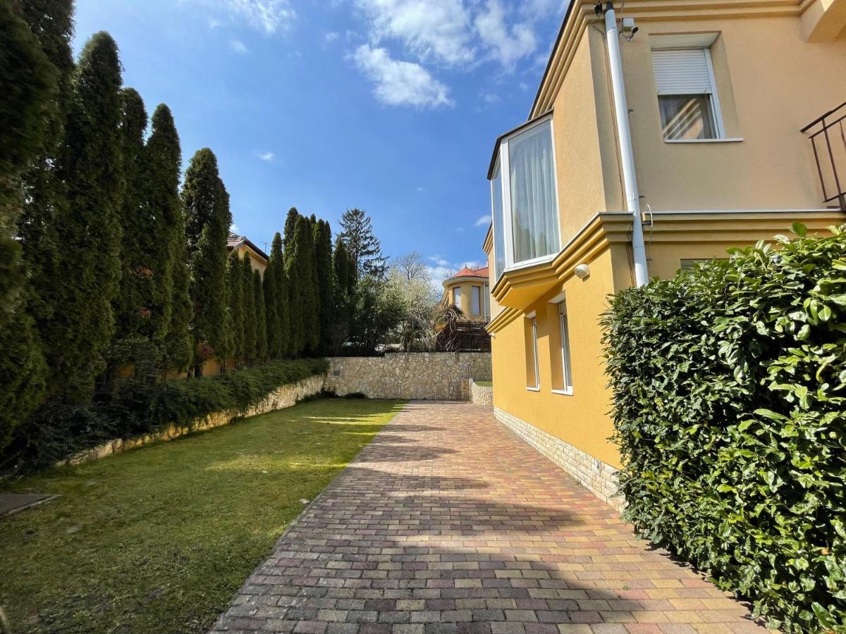 Garda Wellness Apartmanhaz Heviz Exterior photo