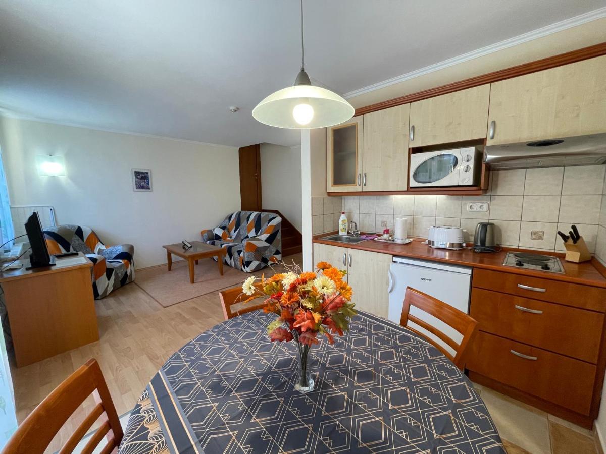 Garda Wellness Apartmanhaz Heviz Exterior photo