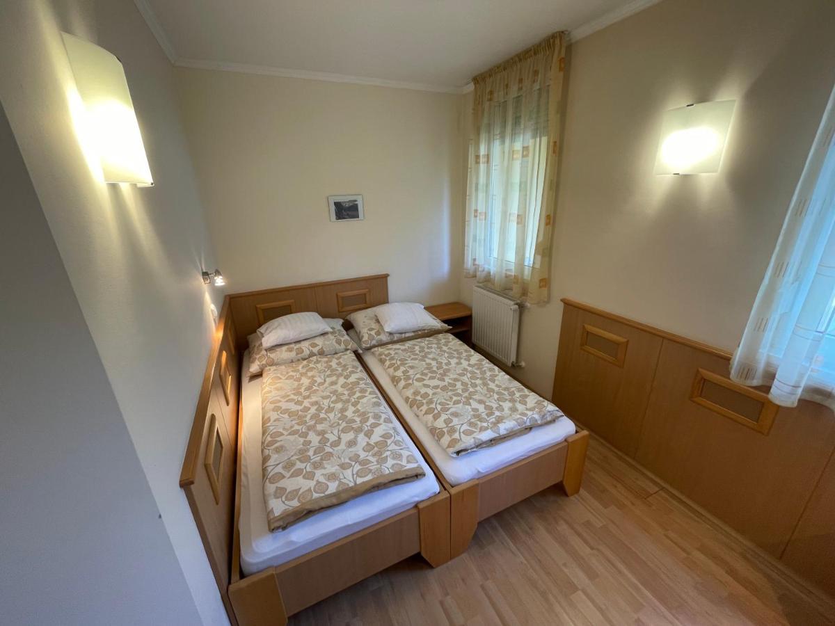 Garda Wellness Apartmanhaz Heviz Exterior photo