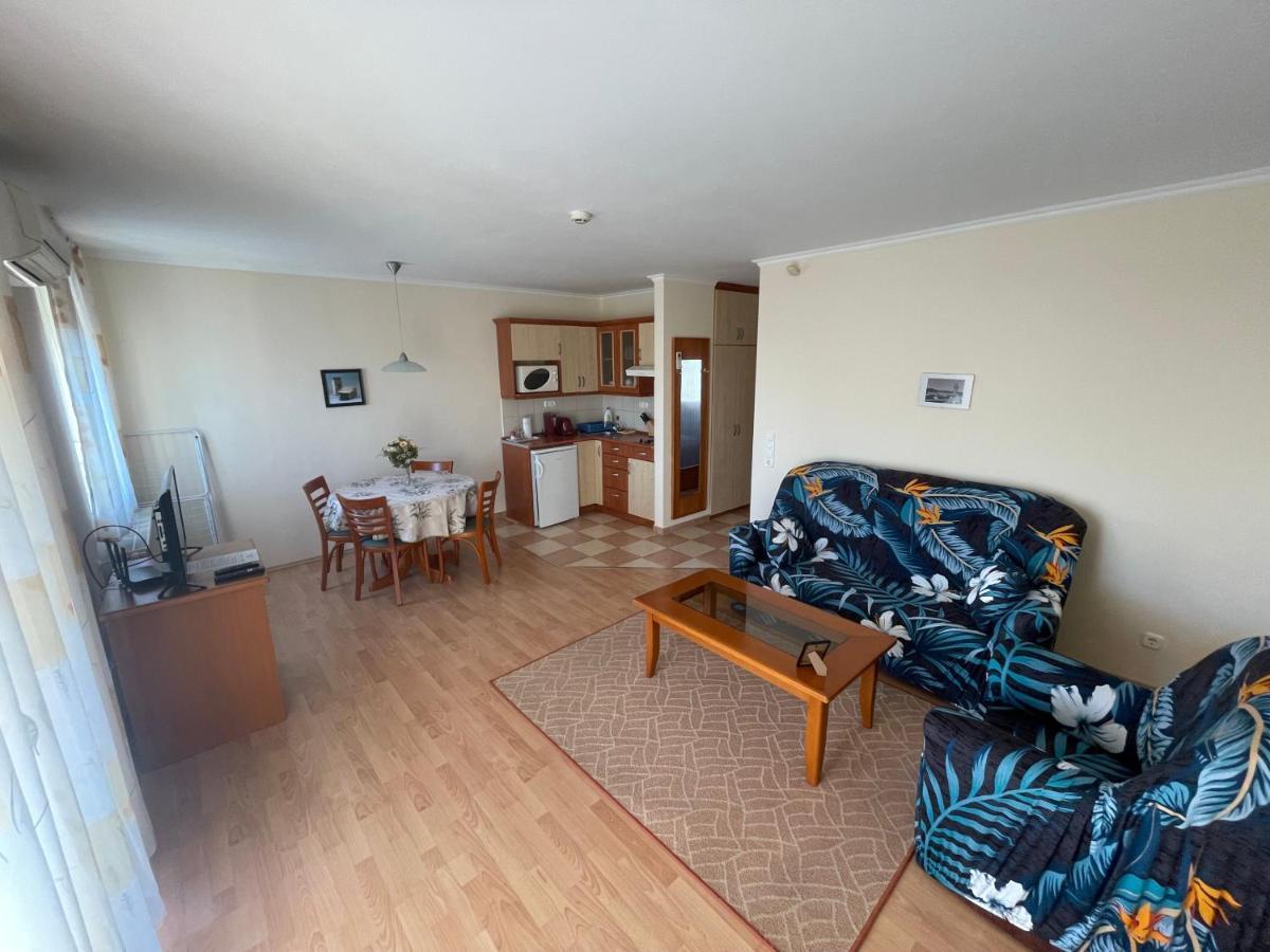 Garda Wellness Apartmanhaz Heviz Exterior photo