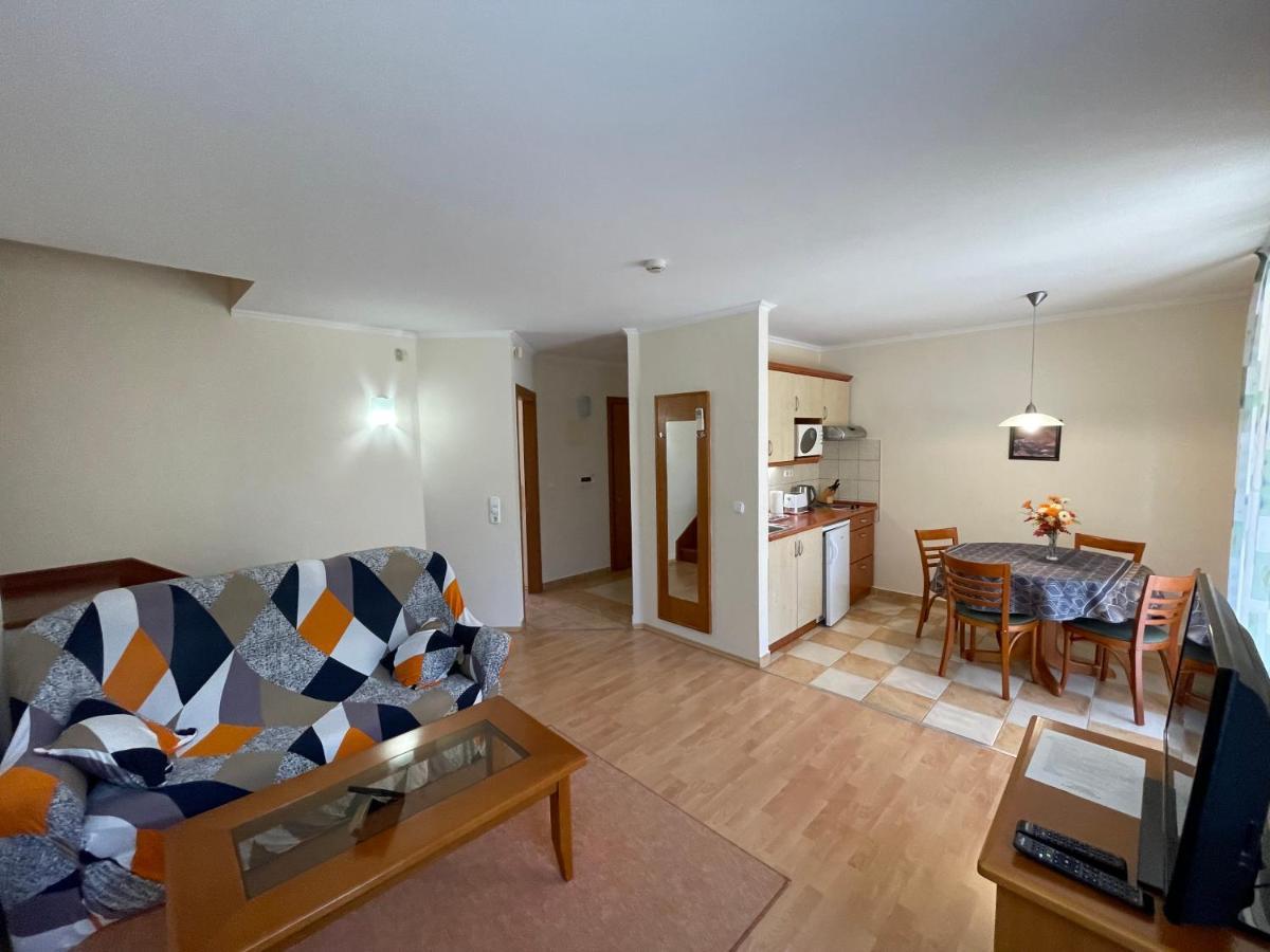 Garda Wellness Apartmanhaz Heviz Exterior photo