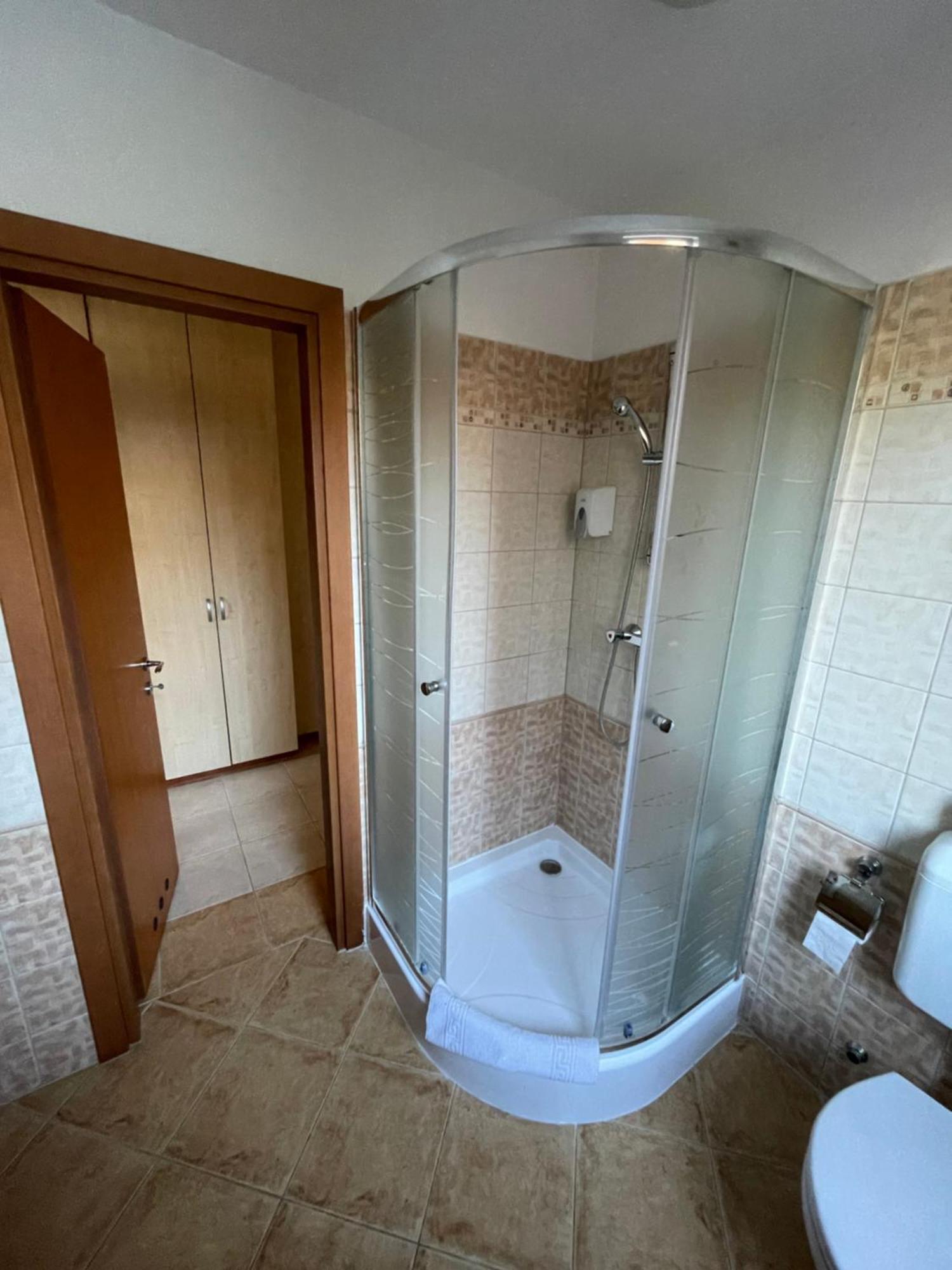 Garda Wellness Apartmanhaz Heviz Room photo